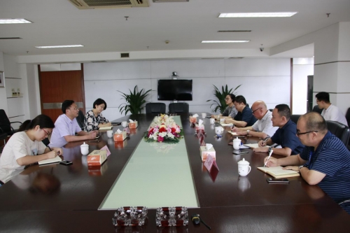 【领导关怀】市建委主任孔春浩莅临人生就是搏集团开展高层次管理人才对接走访